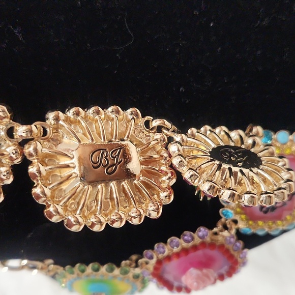 💛🔹Betsey Johnson Backyard  Stone Critter Colorful Gemstone Collar 16" Necklace - Picture 7 of 14